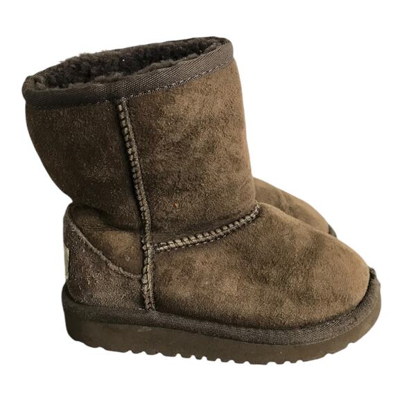 UGG Australia Boots Girls US9 Dark Brown Leather Suede Sheepskin Pull-On - Picture 4 of 7